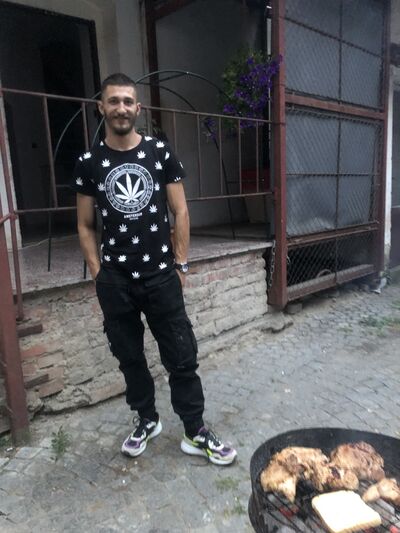  Praha,   Rostislav, 27 ,   ,   