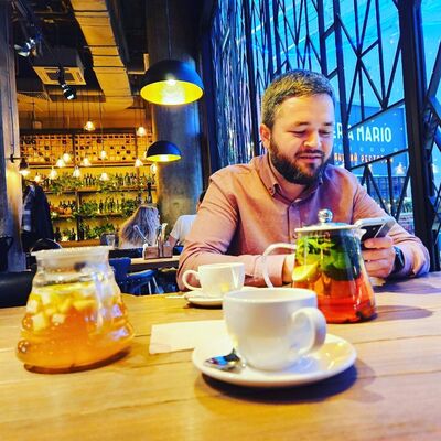  ,   Allan, 37 ,   ,   