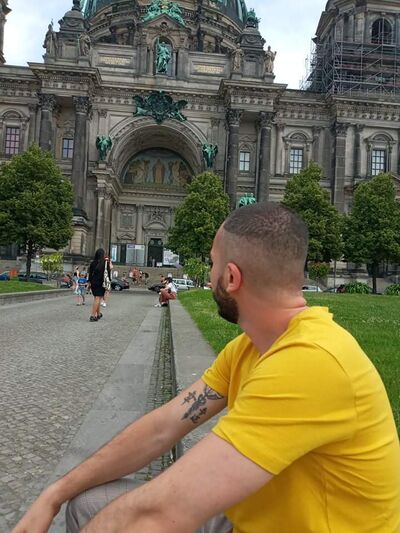  ,   Adam, 34 ,   ,   
