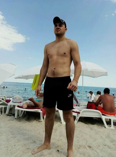  ,   Sergry, 34 ,   