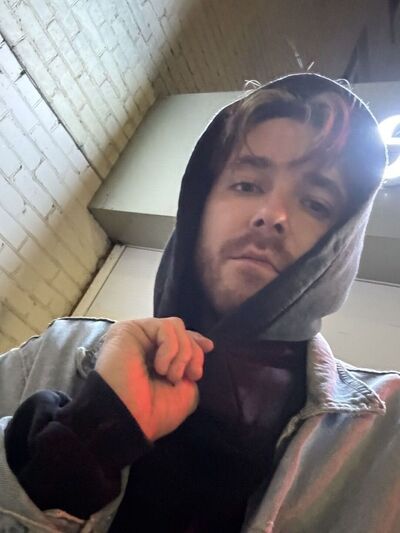  ,   Alexei, 33 ,   ,   , c , 