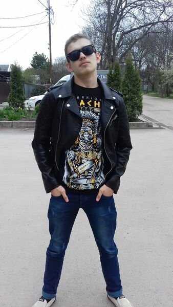  ,   Pauk, 25 ,   ,   , c 