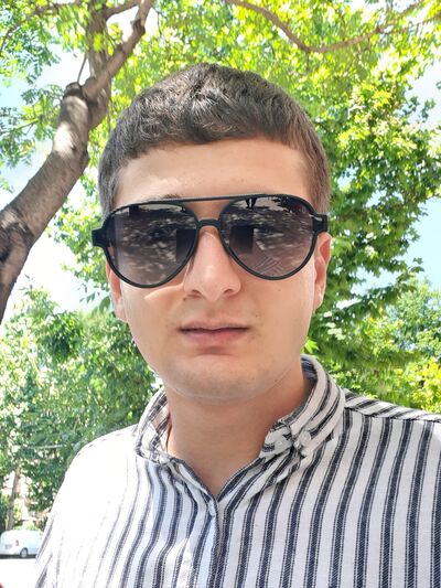  ,   Arman, 26 ,   ,   