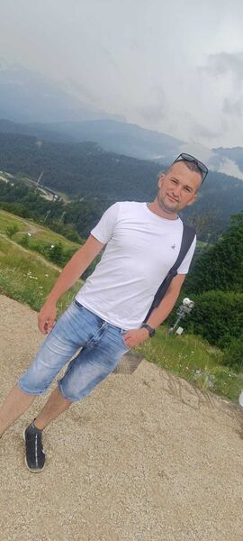  ,   Ruslan, 35 ,   ,   , c , 