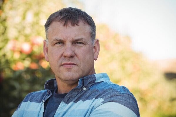  ,   Denis, 49 ,   , 
