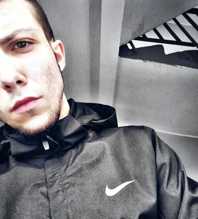  ,   Maxim, 24 ,   c , 