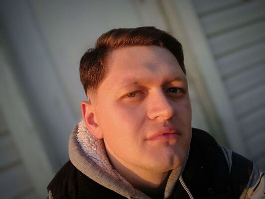  ,   Artyom, 32 ,   ,   , 