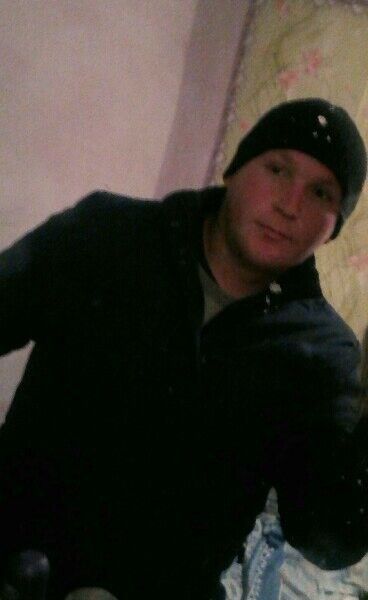  ,   Anton, 32 ,   ,   , c 