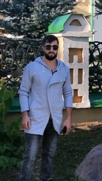  ,   Armen, 36 ,   ,   