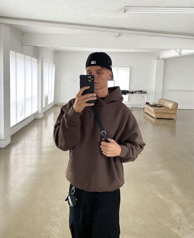  -,   , 28 ,   ,   
