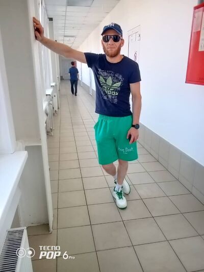  ,   Denis, 36 ,   ,   