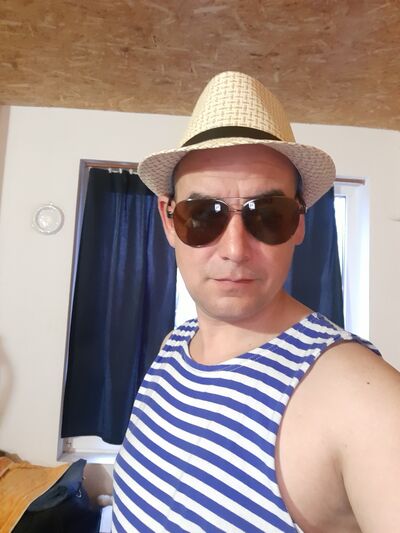  ,   Batyr, 44 ,   ,   