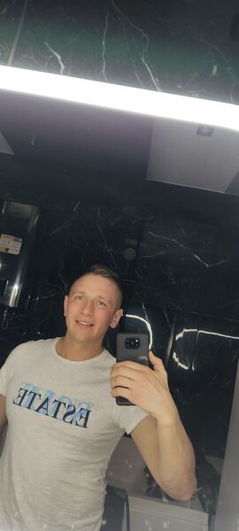  ,   Viktor, 28 ,   ,   