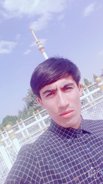  ,   Eziz, 32 ,   ,   , c 