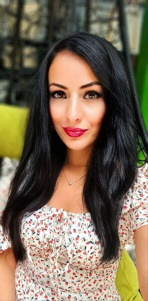  --,   Nina, 37 ,   ,   , c 