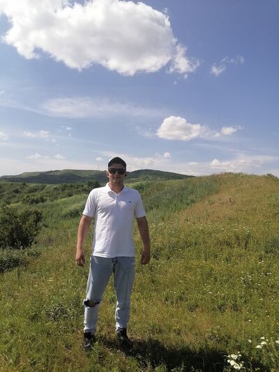  ,   Anton, 31 ,   ,   