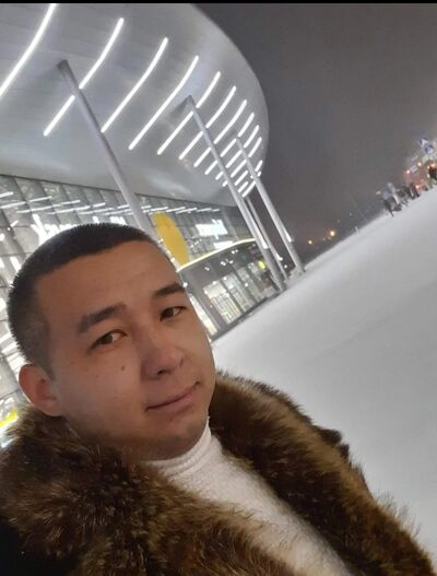  ,   Artem, 33 ,   ,   , c 