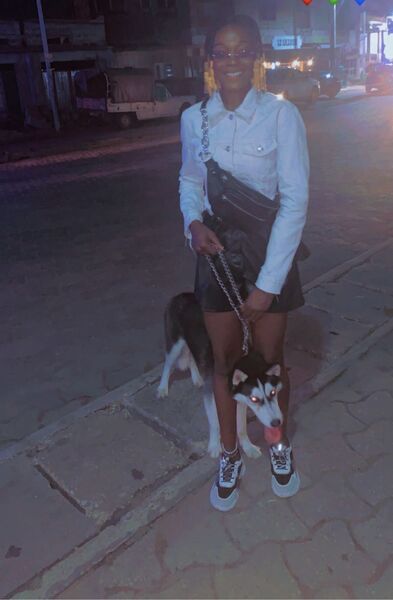  Cotonou,   Queen, 32 ,   ,   