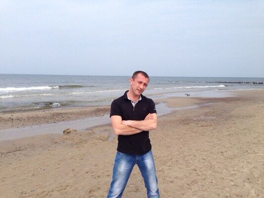  -,   Alex, 39 ,   ,   , c , 