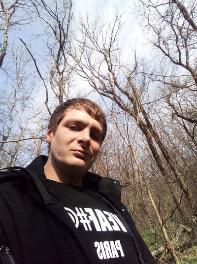  ,   Vladimir, 37 ,   ,   