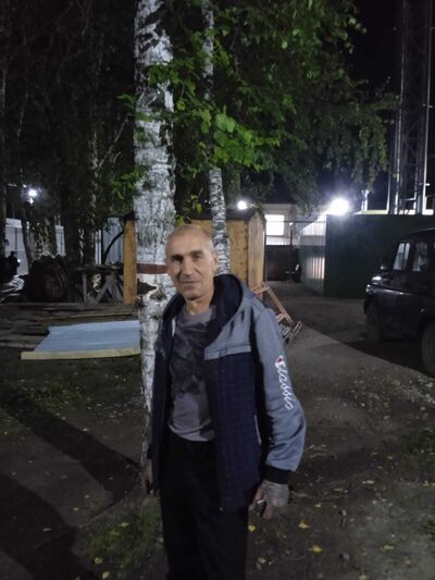  ,   Igor, 53 ,   c 