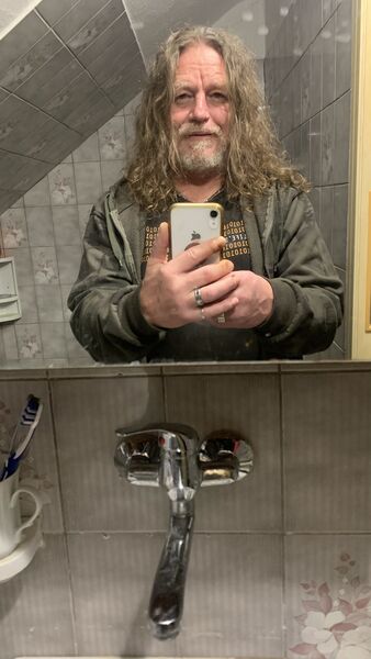  ,   Ladislav, 60 ,     , c 