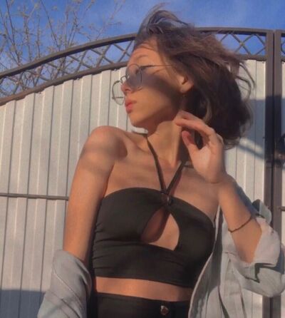  ,   Mila, 22 ,   , 