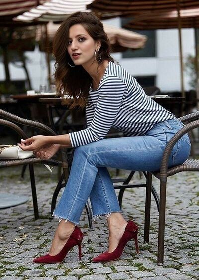  ,   Maria, 28 ,   ,   