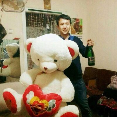  ,   Asadbek, 31 ,   