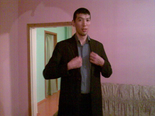  ,   Ernar, 40 ,   
