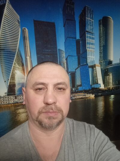  ,   Eduard, 49 ,   ,   