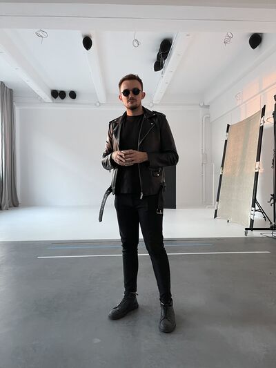  ,   Alex, 30 ,   ,   , c 