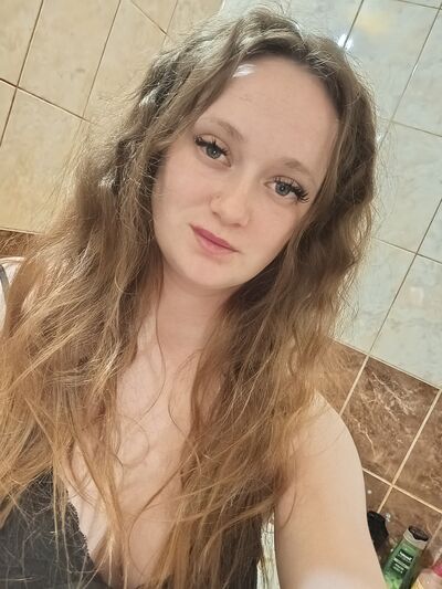  ,   Anna, 29 ,  