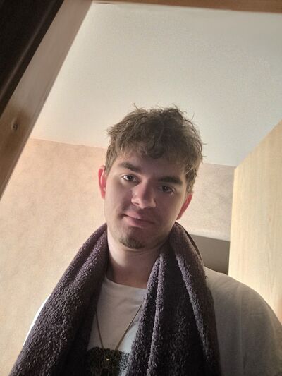  ,   Vladyslav, 21 ,   ,   