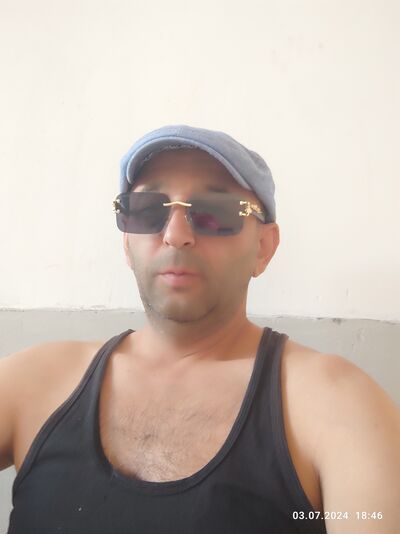  ,   Davron, 43 ,   ,   