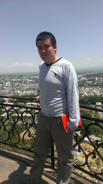  ,   Alex, 32 ,   