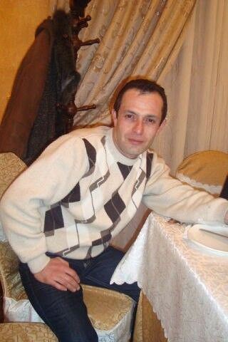  8299557  Garik, 44 ,    