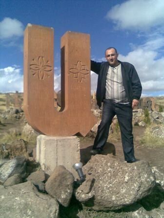  ,   Armen, 45 ,   