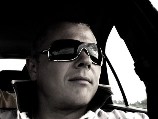  -,   Vladimir, 44 ,   ,   , c 