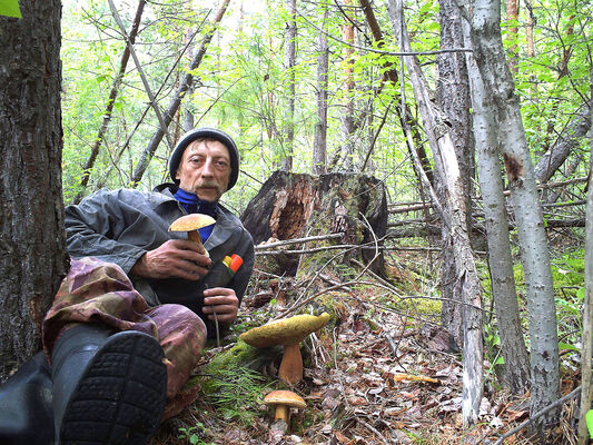  ,   Oleg, 70 ,   