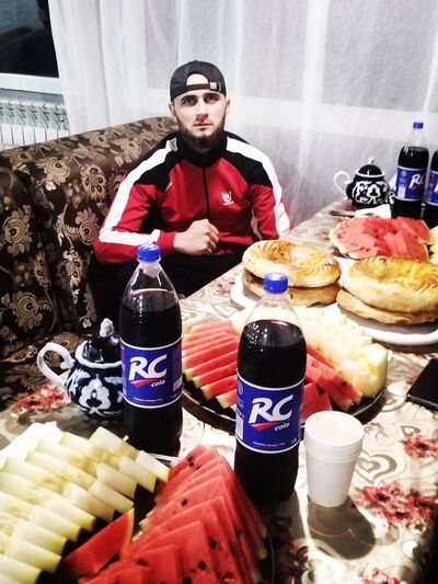  ,   Muhammad, 25 ,   c 