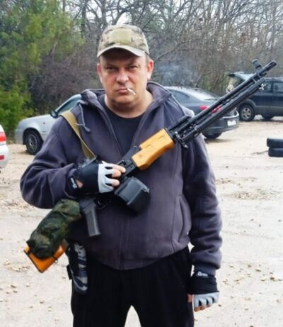  ,   Alexander, 40 ,     , c 