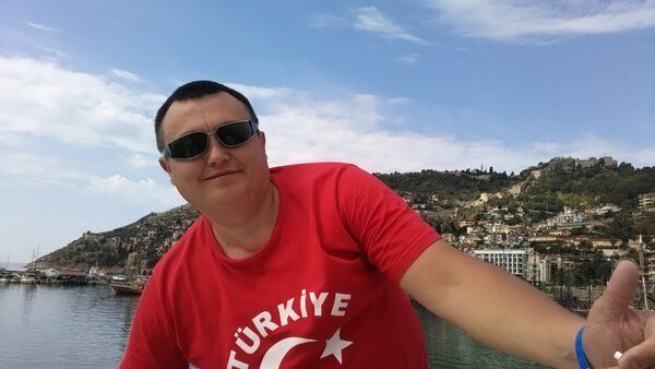  ,   Oleg, 44 ,   
