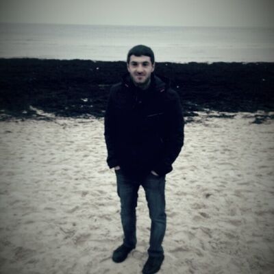  ,   Artur, 37 ,   ,   , c 