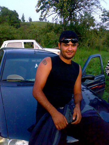  ,   Zura, 35 ,   ,   , c 