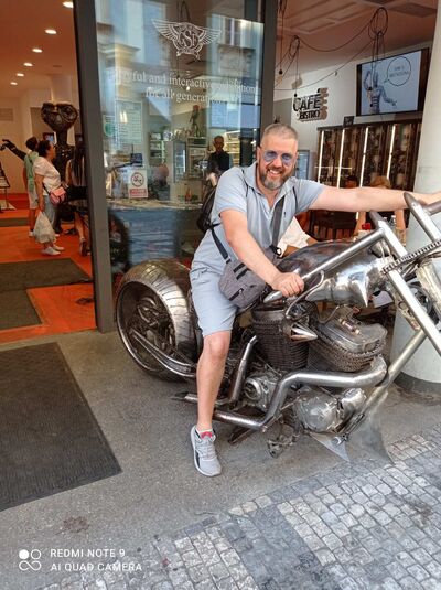  Brezineves,   , 38 ,   ,   