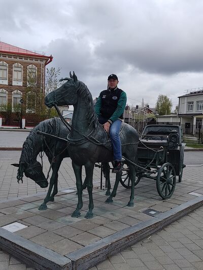  ,   Maxim, 35 ,   ,   , c 