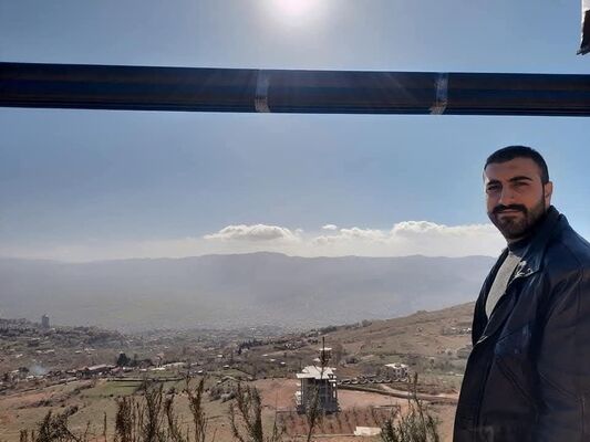  ,   Ali, 27 ,   ,   