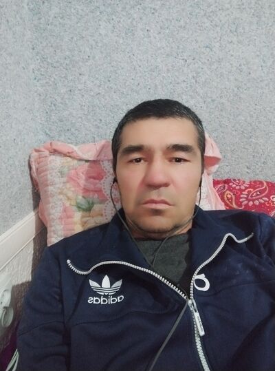  ,   Leva, 52 ,   ,   