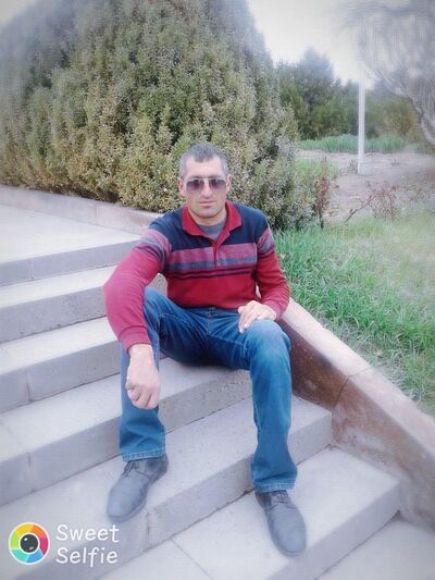  ,   Vartan, 29 ,   